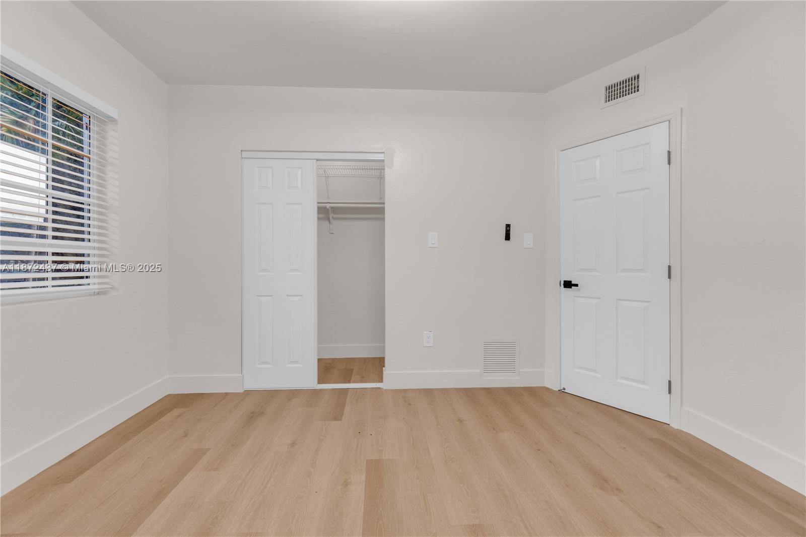 613 Northeast 159th Street Miami, FL 33162 - Photo 15 of 27