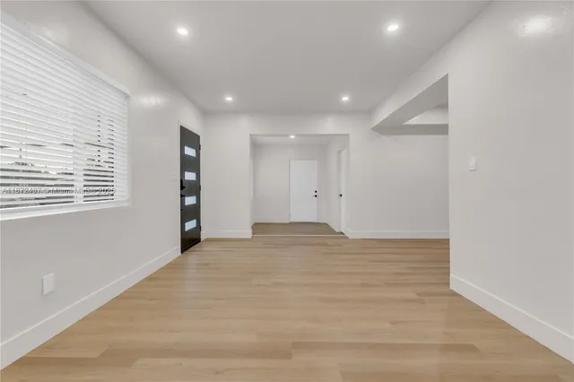 $550,000 | 613 Northeast 159th Street, Miami, FL 33162