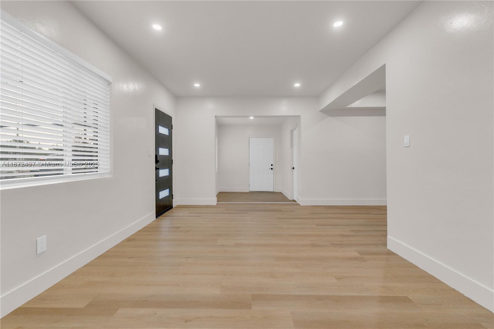 613 Northeast 159th Street Miami, FL 33162 - Photo 18 of 27