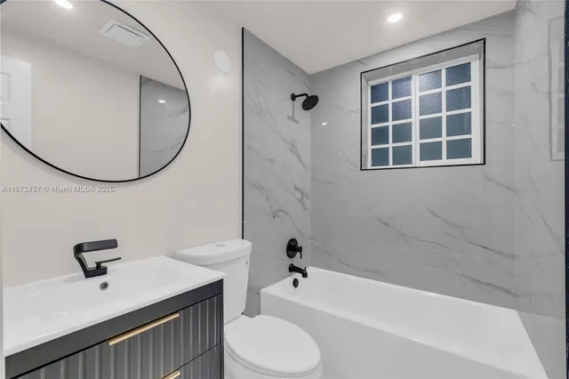 $550,000 | 613 Northeast 159th Street, Miami, FL 33162