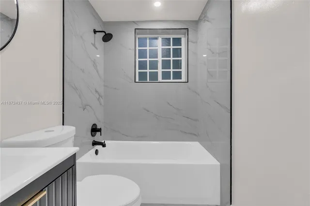 $550,000 | 613 Northeast 159th Street, Miami, FL 33162