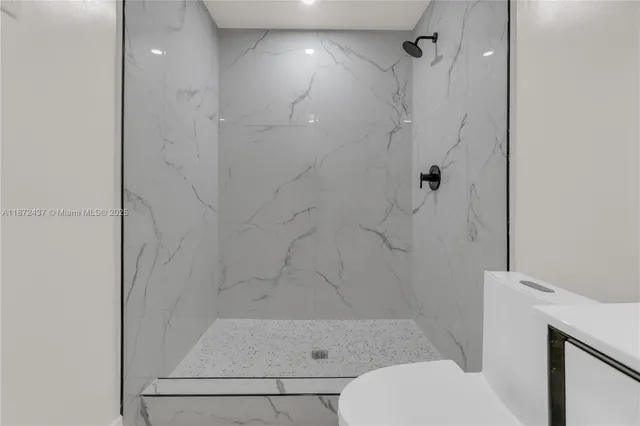 $550,000 | 613 Northeast 159th Street, Miami, FL 33162