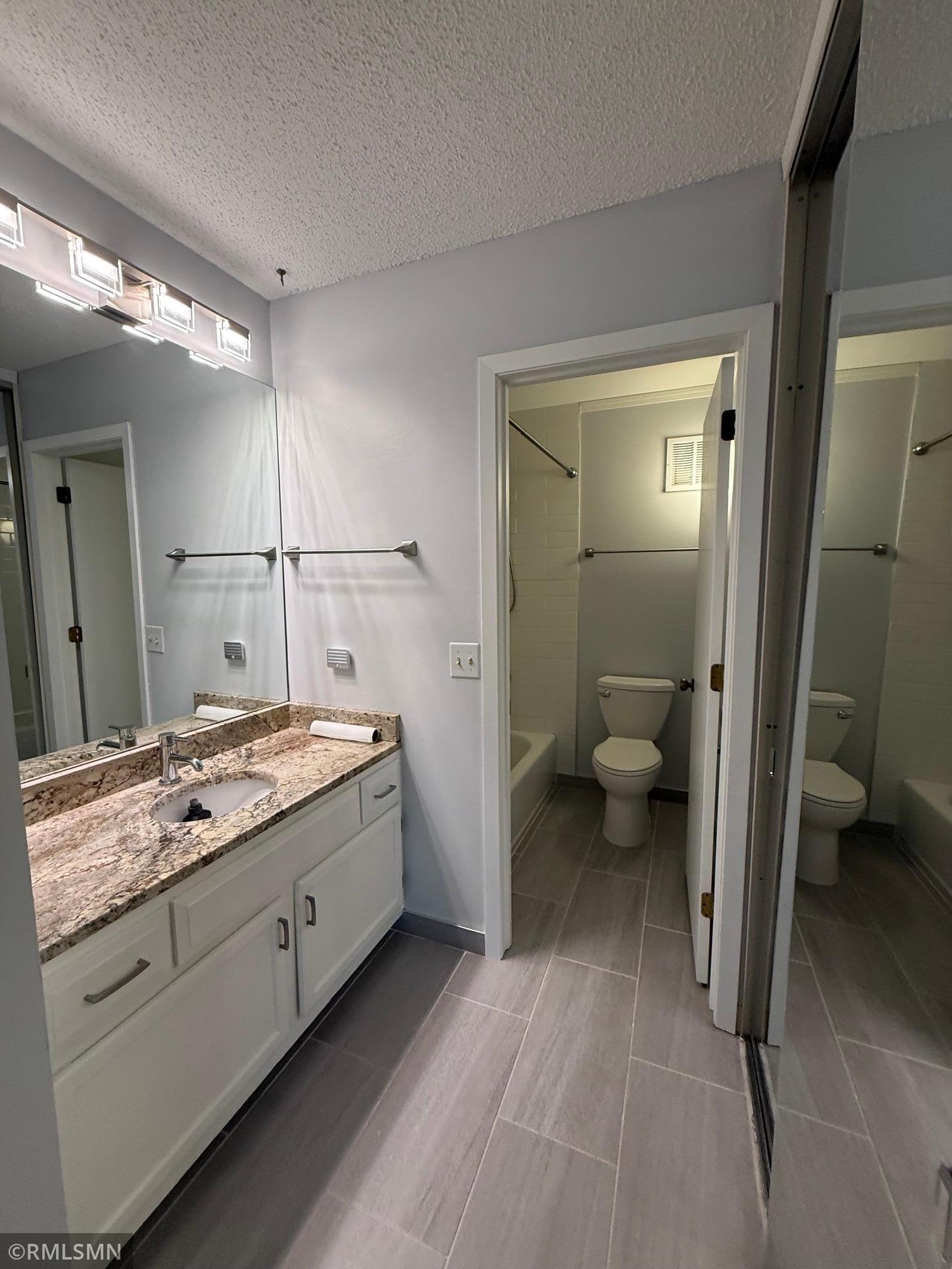 10511 Cedar Lake Road, Unit 309 Minnetonka, MN 55305 - Photo 11 of 35 Gallery Image 11