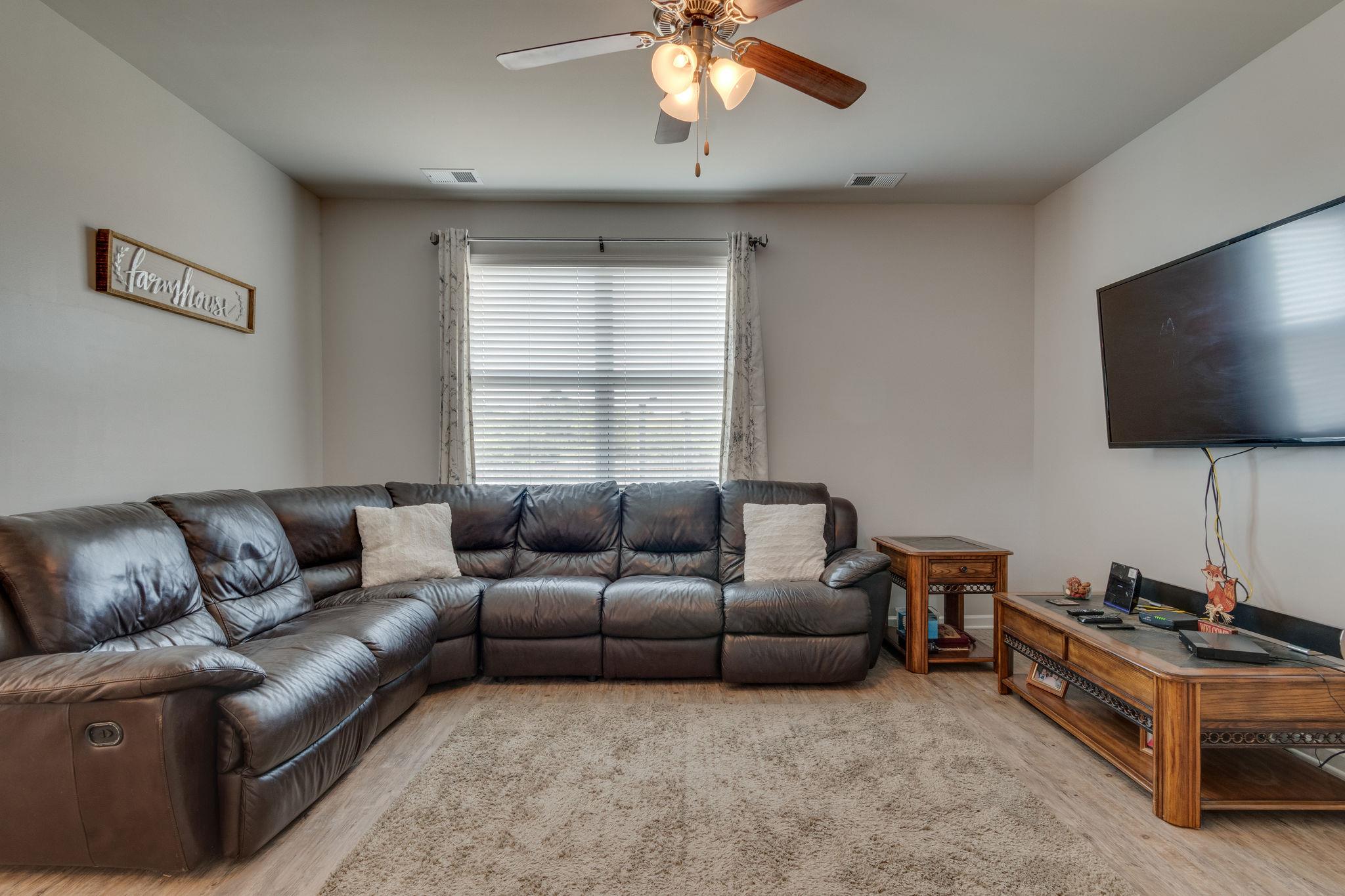 721 Prominence Road, Unit 52 Columbia, TN 38401 - Photo 13 of 27 Lots of room in livving area