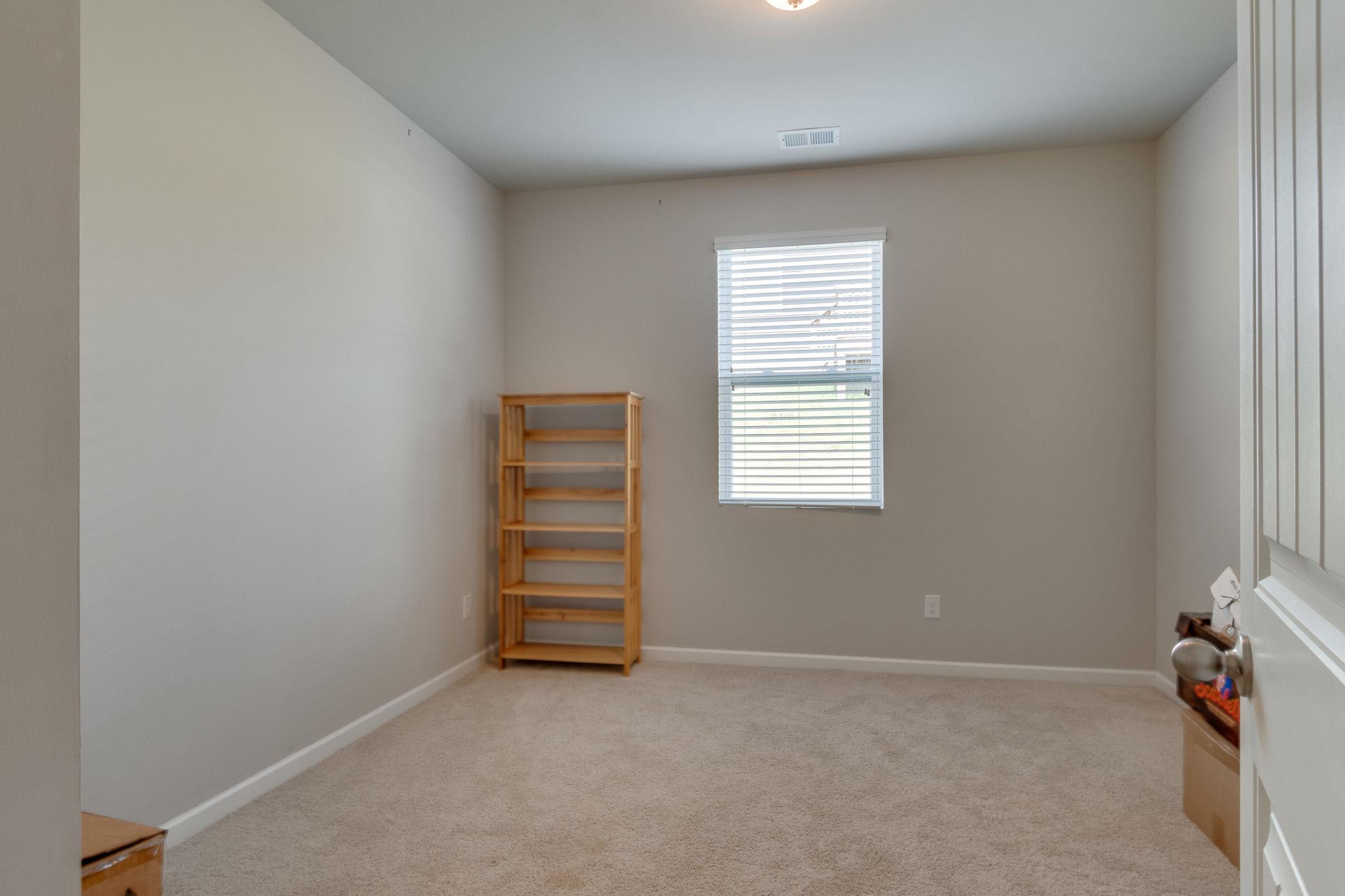 721 Prominence Road, Unit 52 Columbia, TN 38401 - Photo 18 of 27 2nd bedroom