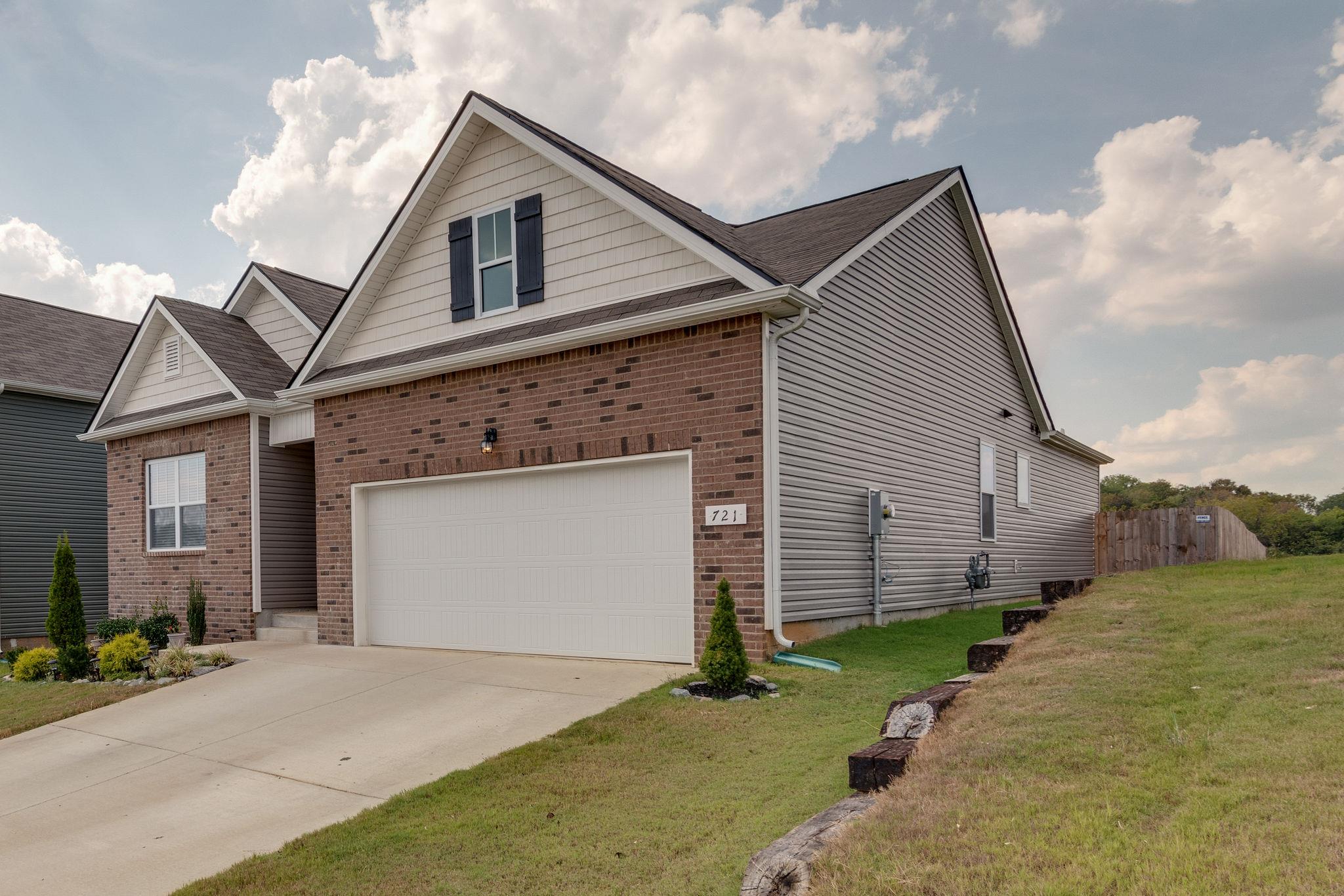 721 Prominence Road, Unit 52 Columbia, TN 38401 - Photo 2 of 27 Garage