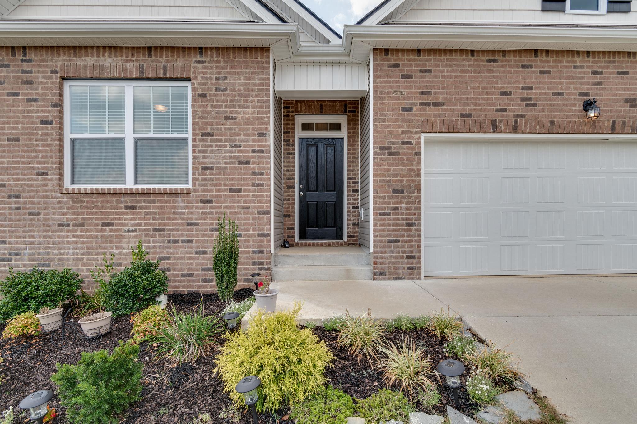 721 Prominence Road, Unit 52 Columbia, TN 38401 - Photo 4 of 27 Entrance