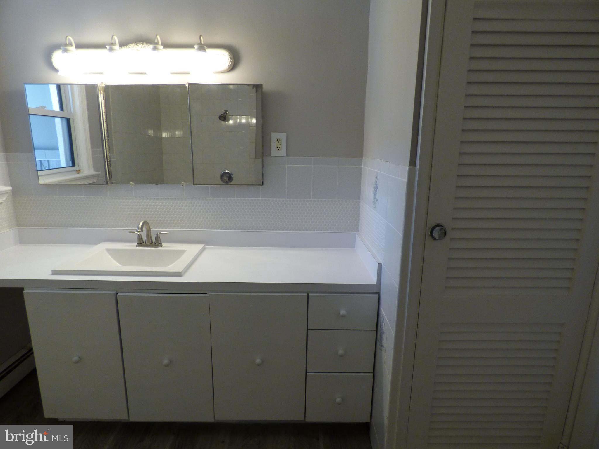 504 Neshaminy Road Croydon, PA 19021 - Photo 17 of 26 First floor bathroom