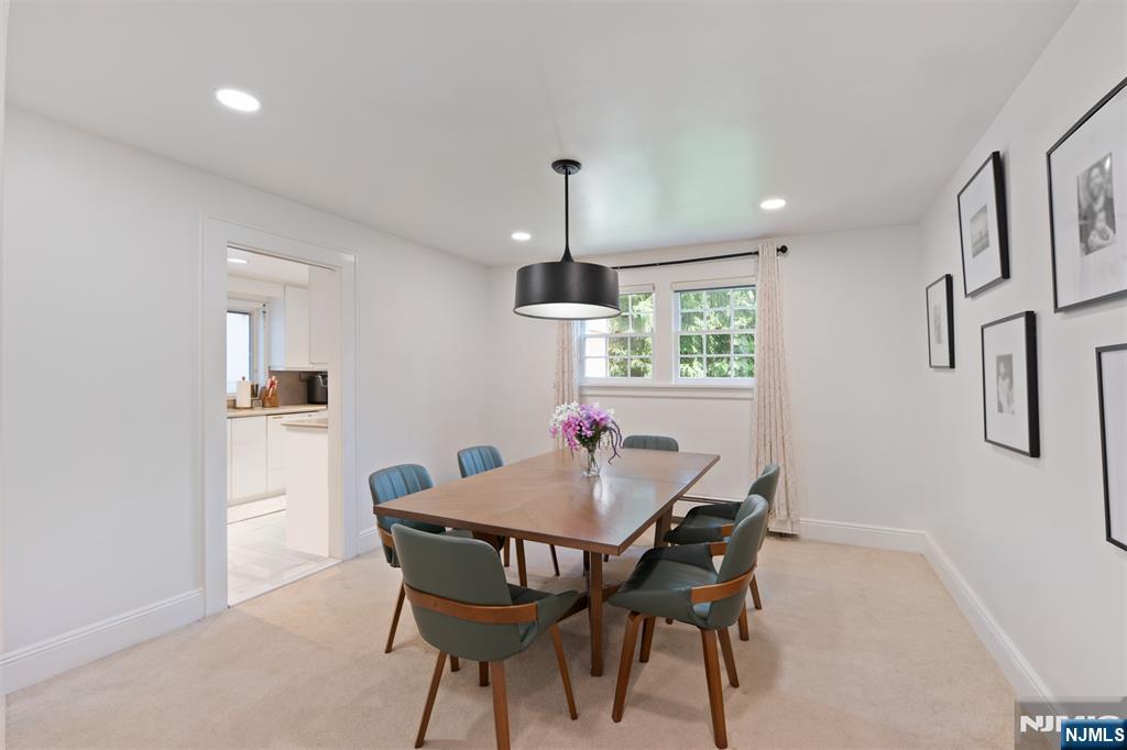 529 Wyndham Road Teaneck, NJ 07666 - Photo 13 of 30