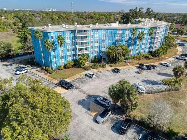 $1,250 | 3315 58th Avenue South, Unit 608, St. Petersburg, FL 33712