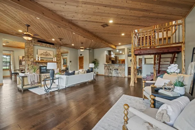 $2,950,000 | 19505 Farm To Market Road 150 West, Driftwood, TX 78619