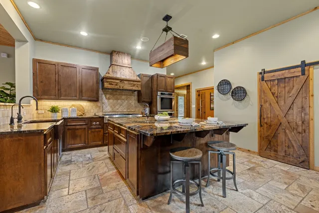 $2,950,000 | 19505 Farm To Market Road 150 West, Driftwood, TX 78619