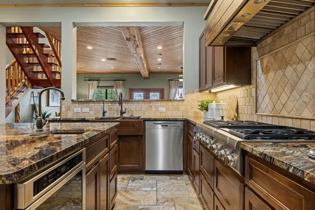 $2,950,000 | 19505 Farm To Market Road 150 West, Driftwood, TX 78619