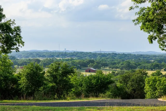 $2,950,000 | 19505 Farm To Market Road 150 West, Driftwood, TX 78619