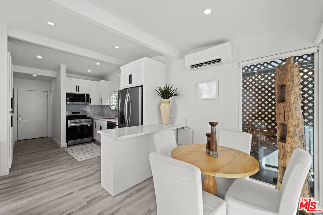 25154 Malibu Road, Unit 2 Malibu, CA 90265 - Photo 10 of 34