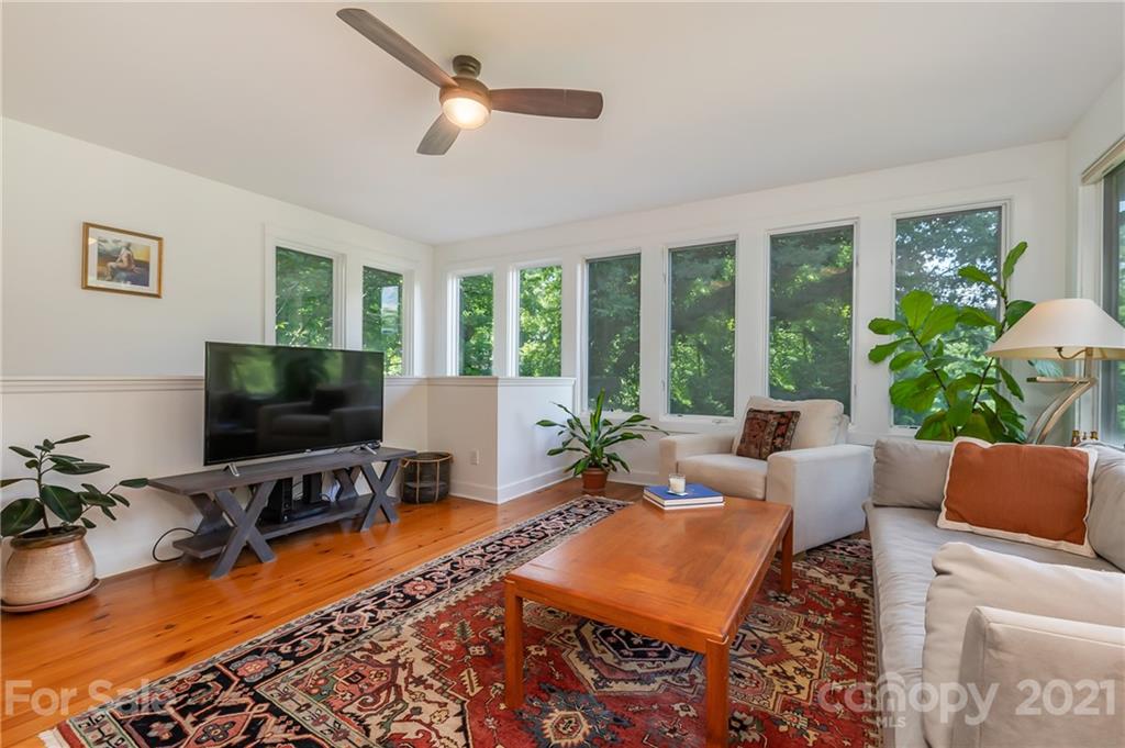 151 Markham Road Tryon, NC 28782 - Photo 12 of 41 Gallery Image 12