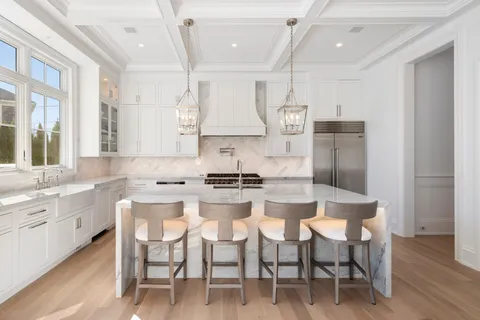 $4,750,000 | 105 Hayground Road, Water Mill, NY 11976