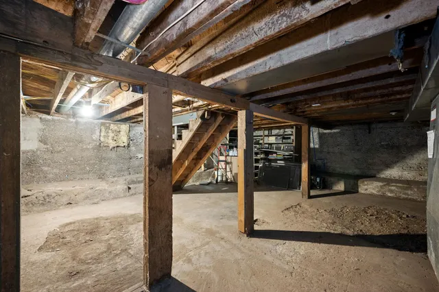 $355,000 | 2911 East Fairview Avenue, Spokane, WA 99207