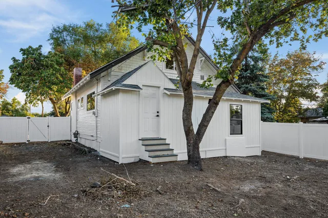 $355,000 | 2911 East Fairview Avenue, Spokane, WA 99207