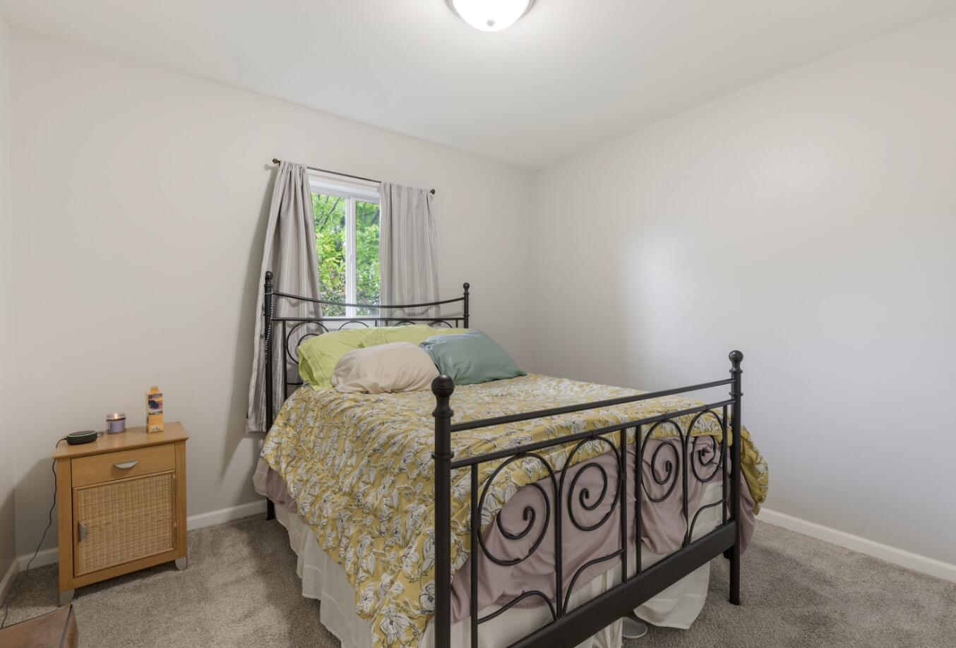 1216 Dwiggins Court Griffith, IN 46319 - Photo 13 of 32 1354x918