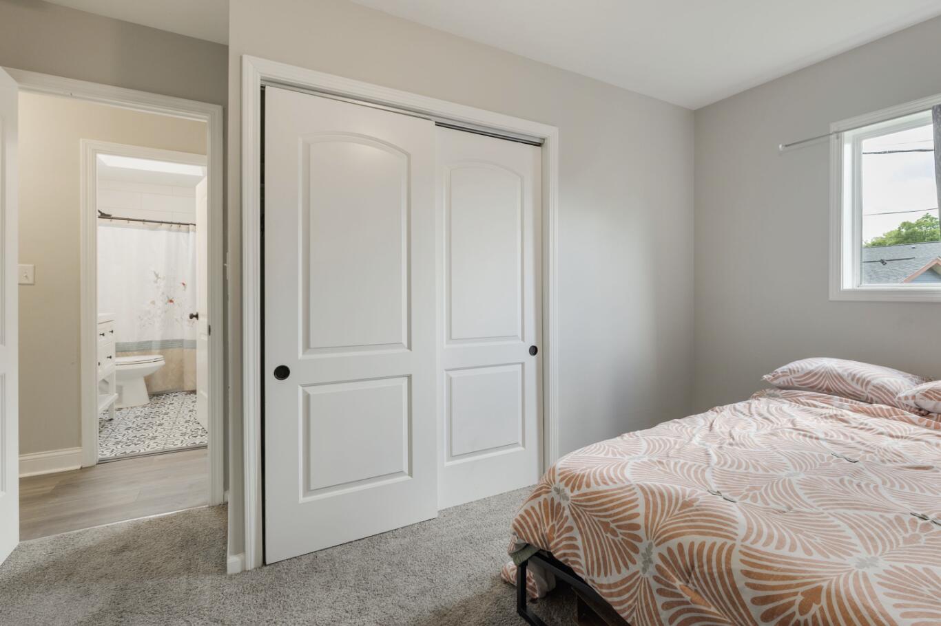 1216 Dwiggins Court Griffith, IN 46319 - Photo 10 of 32 1366x910