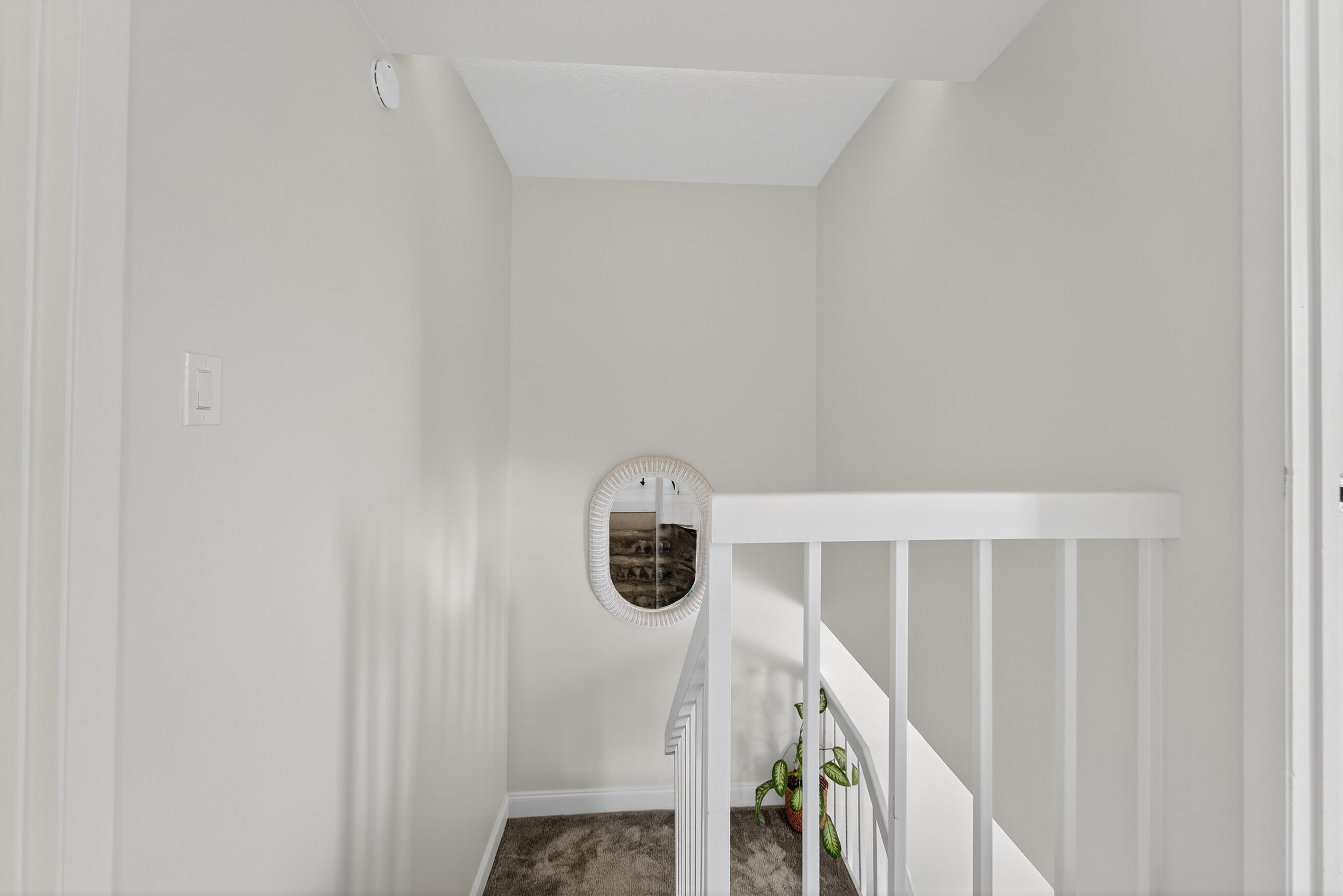 3900 County Line Road, Unit 11D Tequesta, FL 33469 - Photo 13 of 53 a view of entryway with wooden floor