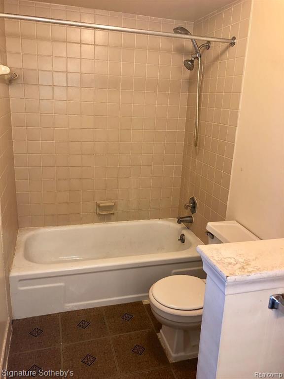 26560 Inkster Road Southfield, MI 48033 - Photo 18 of 28