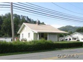 980 Chipper Curve Road Sylva, NC 28779 - Photo 3 of 8 Gallery Image 3