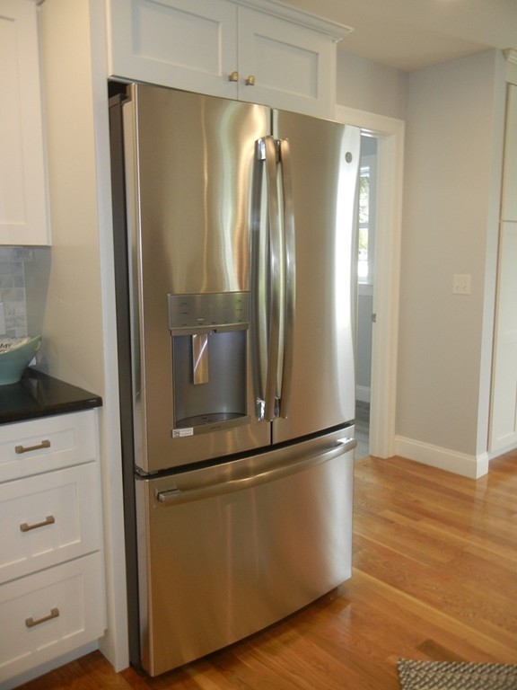 11 Manchonis Road Wilbraham, MA 01095 - Photo 4 of 30 Gallery Image 4