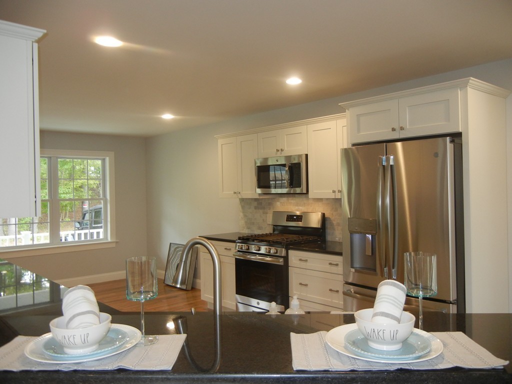 11 Manchonis Road Wilbraham, MA 01095 - Photo 7 of 30 Gallery Image 7