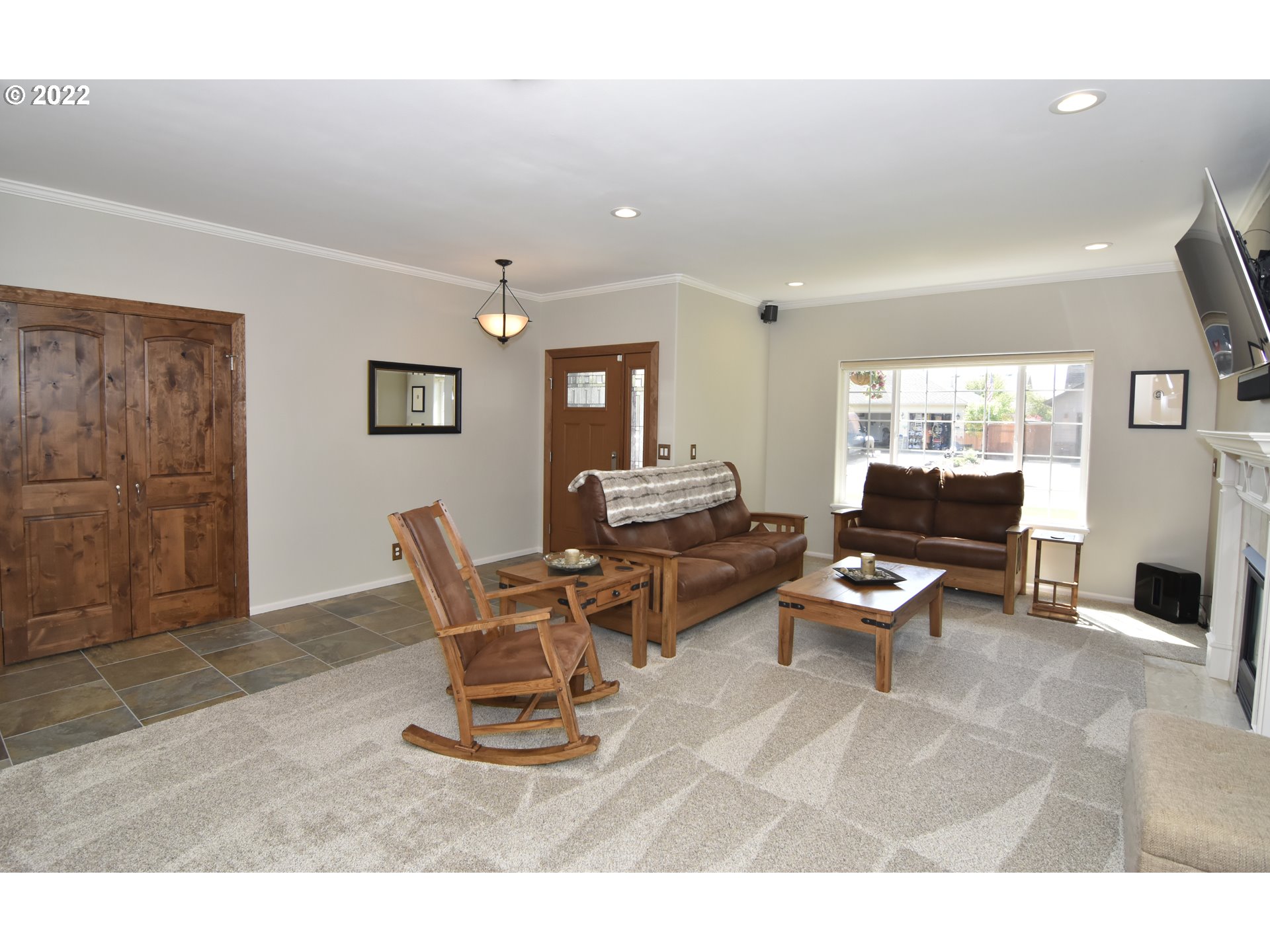3483 Quail Ridge Lane Eugene, OR 97404 - Photo 4 of 32 Gallery Image 4