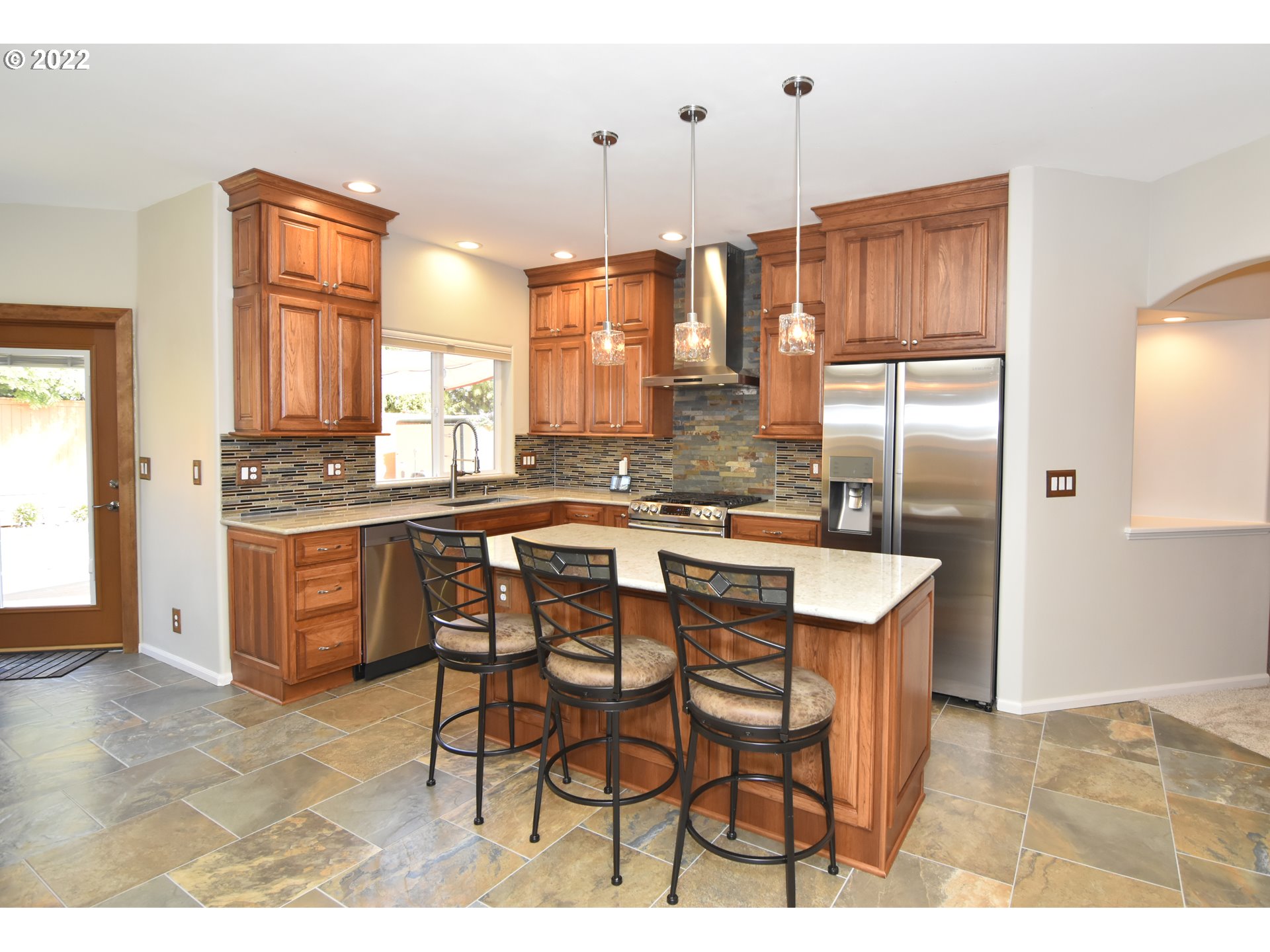3483 Quail Ridge Lane Eugene, OR 97404 - Photo 6 of 32 Gallery Image 6