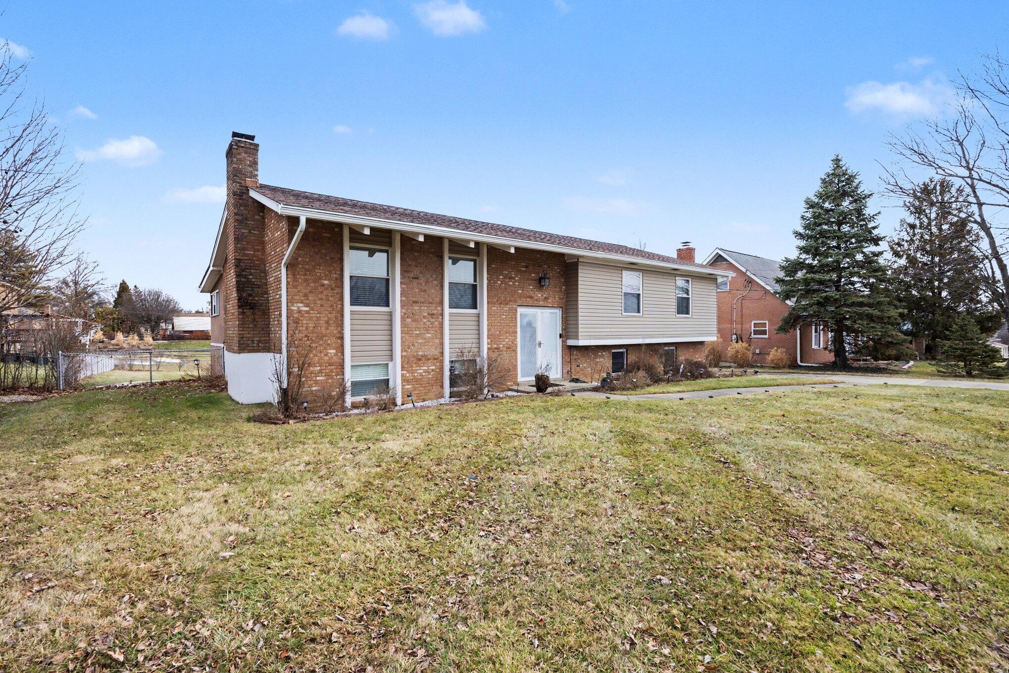 8380 Pleasant Valley Road Florence, KY 41042 - Photo 2 of 44