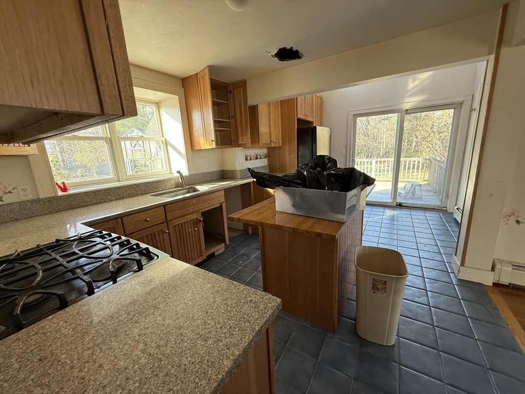 367 Front Street Marion, MA 02738 - Photo 16 of 38
