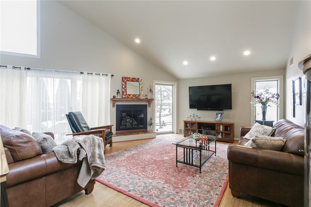 369 Lowden Point Road Greece, NY 14612 - Photo 13 of 50