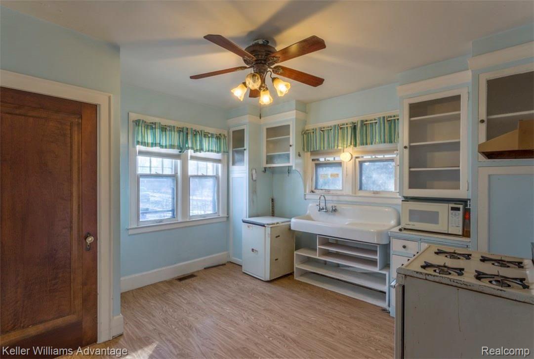 23851 Goddard Road Taylor, MI 48180 - Photo 11 of 28 15-Goddard_23851.jpg