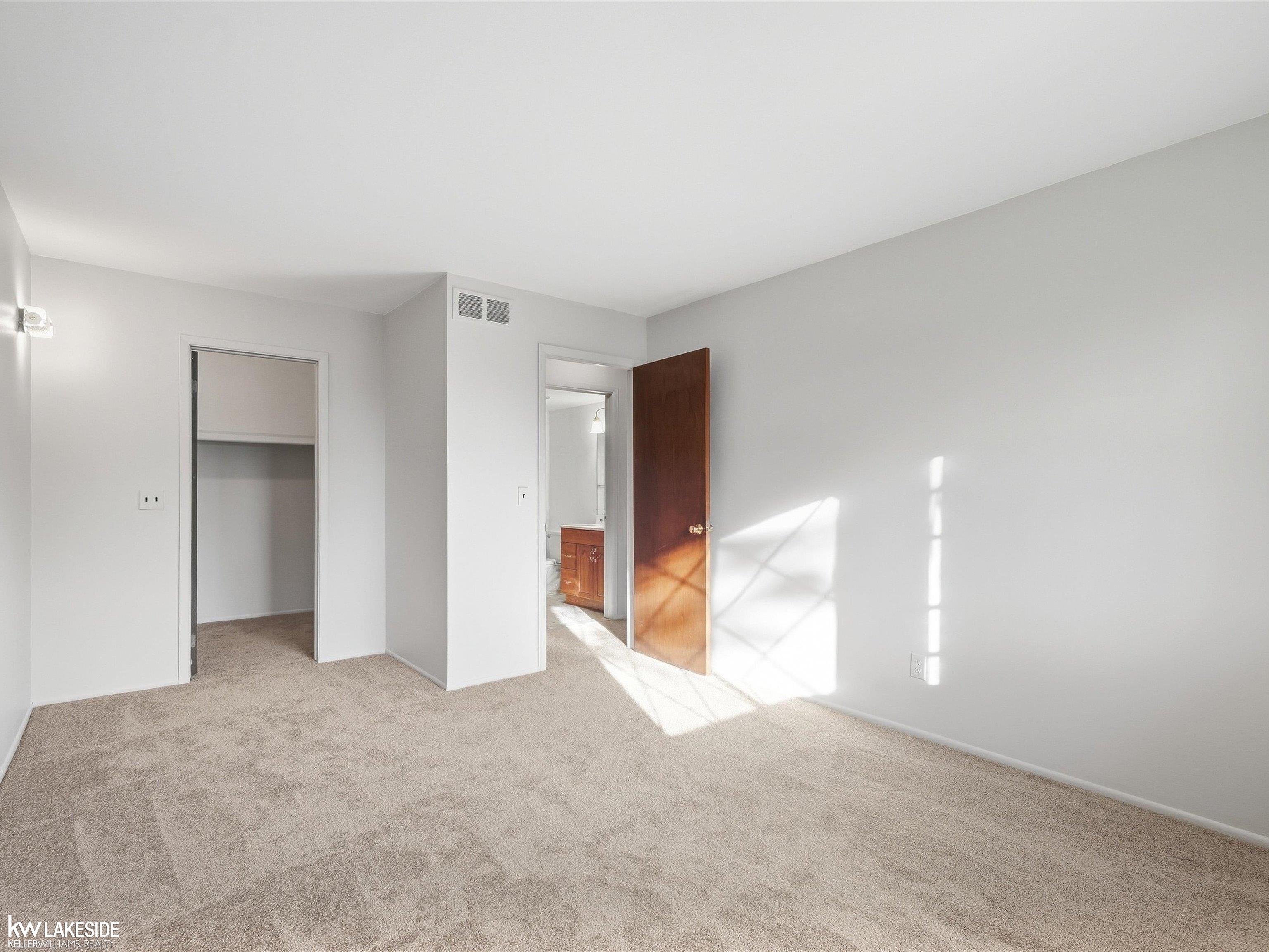 29313 Hayes Road, Unit 35 Warren, MI 48088 - Photo 12 of 23 Gallery Image 12