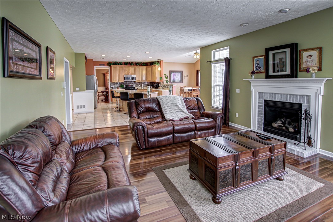 4527 Ridgestone Way Medina, OH 44256 - Photo 9 of 35 Gallery Image 9