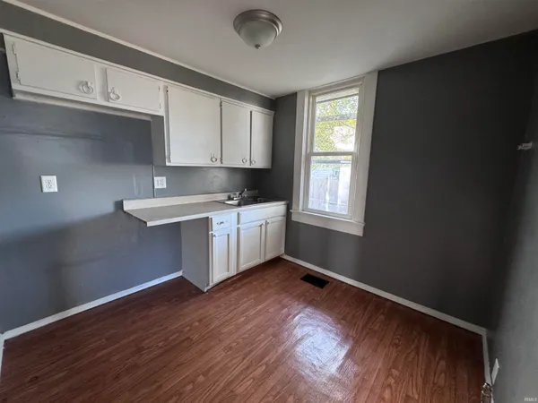 $550 | 401 North Monroe Street, Muncie, IN 47305