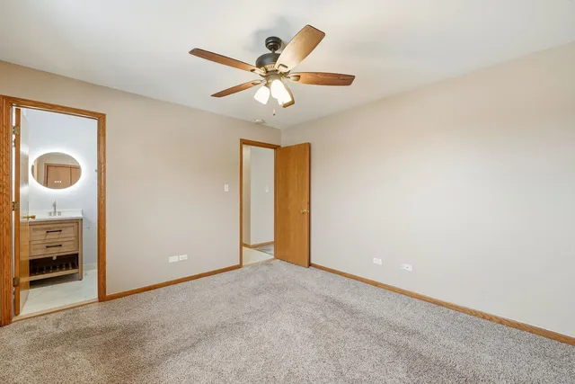 $2,150 | 4311 Grace Street, Unit 2, Schiller Park, IL 60176