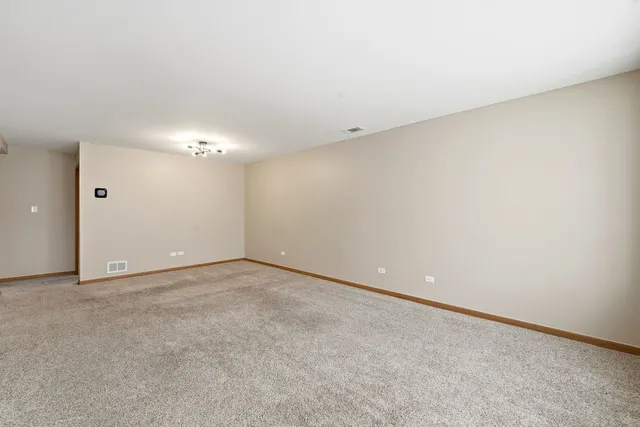 $2,150 | 4311 Grace Street, Unit 2, Schiller Park, IL 60176