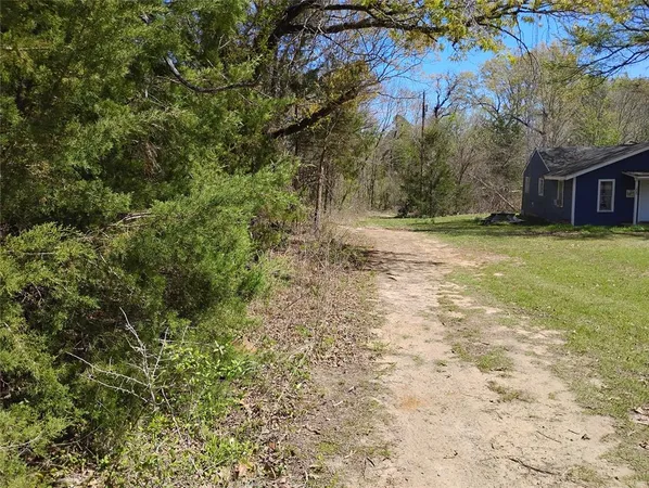 $27,500 | 295 James Fannin Road, Honey Grove, TX 75446