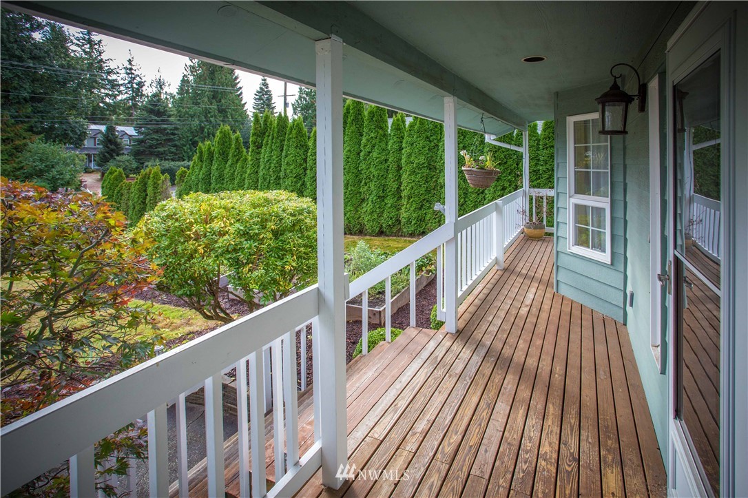 2483 Yew Street Road Bellingham, WA 98229 - Photo 3 of 40 Gallery Image 3