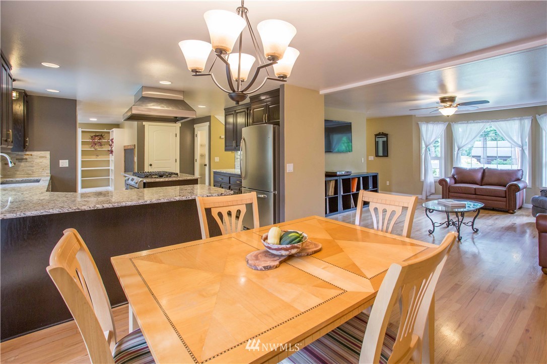 2483 Yew Street Road Bellingham, WA 98229 - Photo 8 of 40 Gallery Image 8