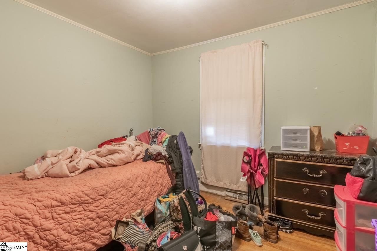 11 Henderson Road Greenville, SC 29607 - Photo 14 of 27