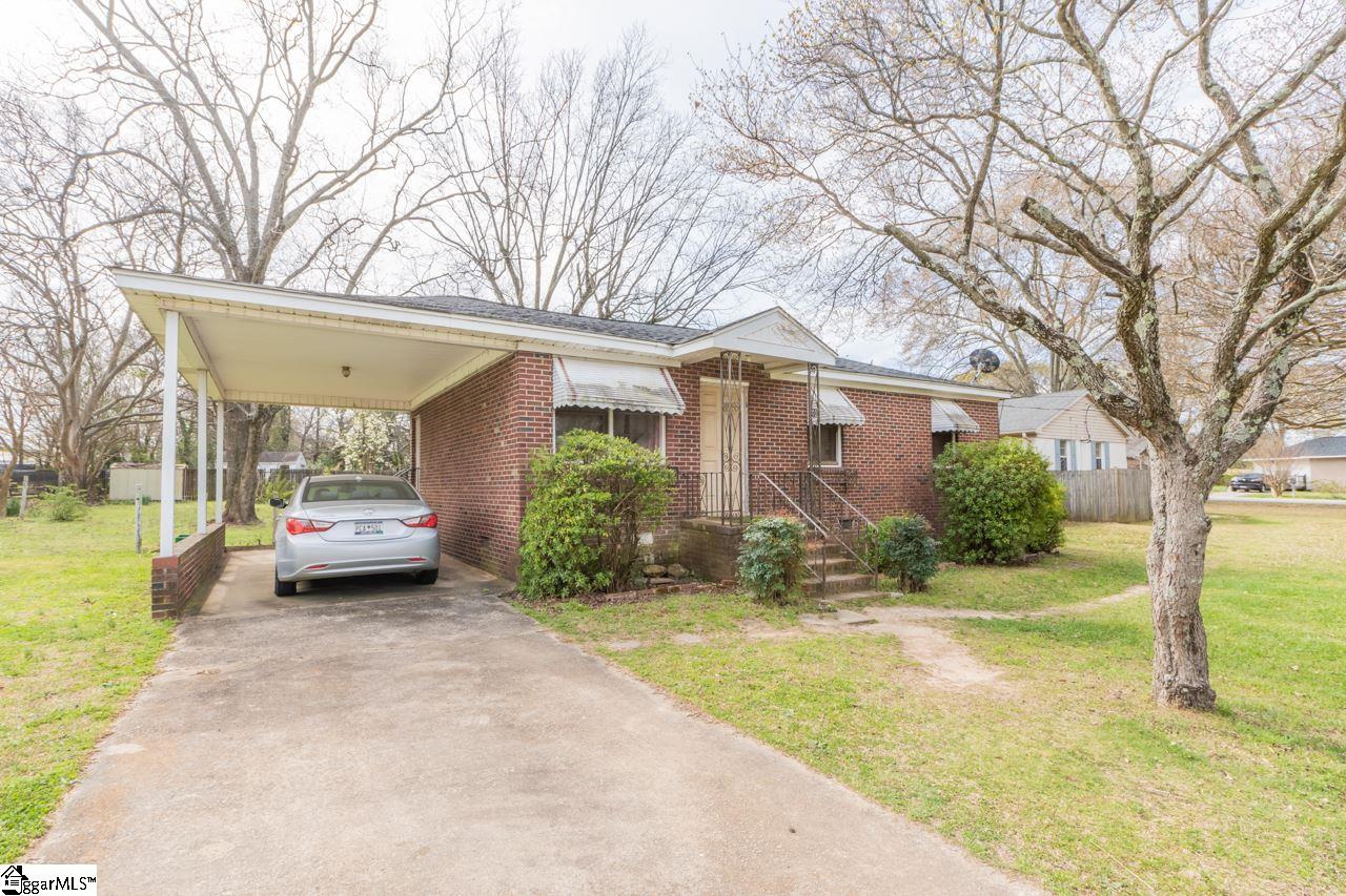 11 Henderson Road Greenville, SC 29607 - Photo 24 of 27