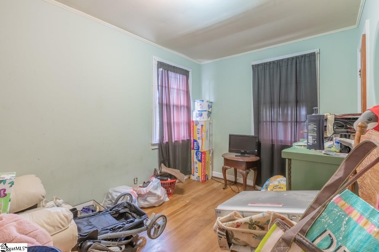 11 Henderson Road Greenville, SC 29607 - Photo 10 of 27