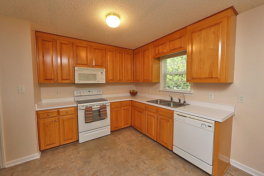 1616 Middle Ridge Drive Willow Spring, NC 27592 - Photo 6 of 17 Kitchen