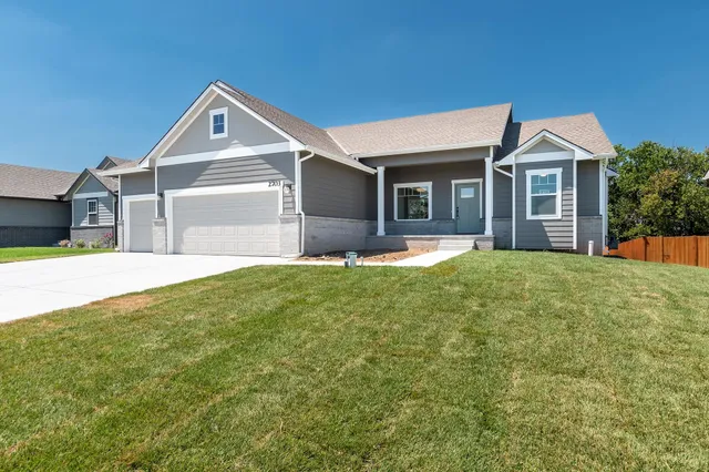 $405,090 | 2703 South Prescott Street, Wichita, KS 67215