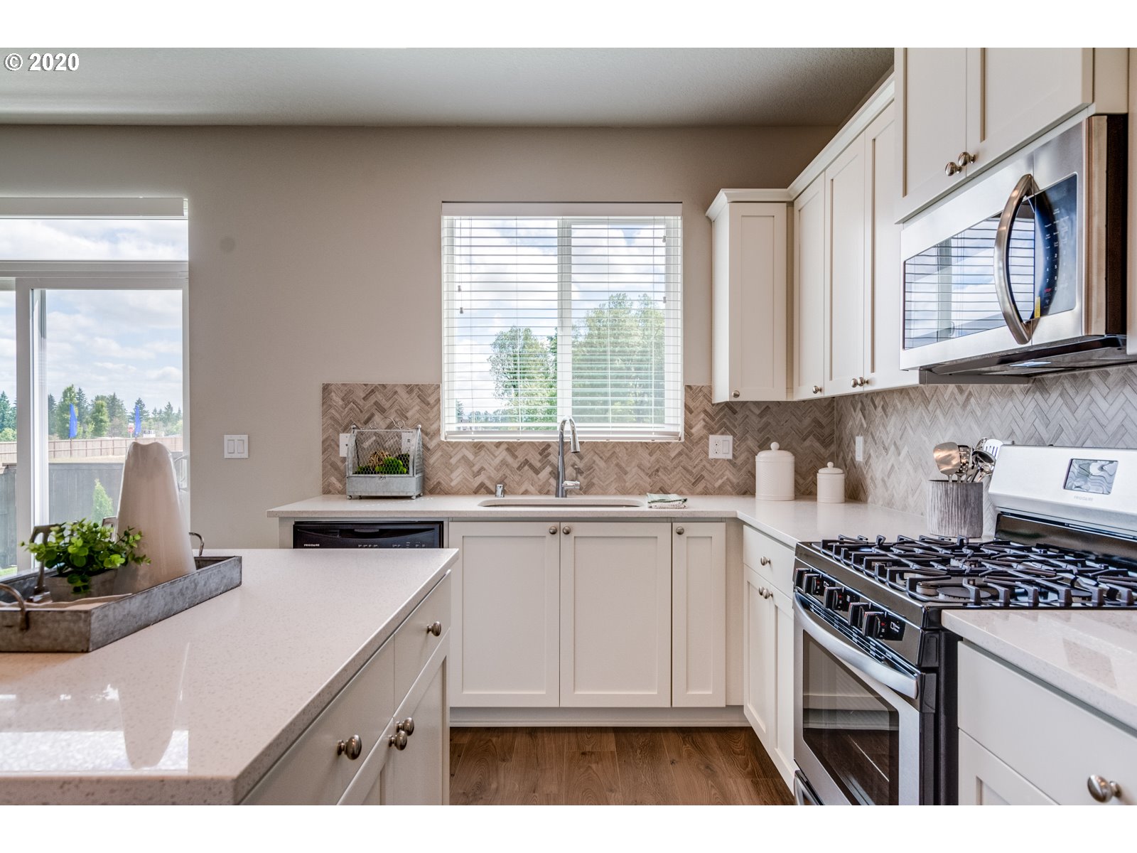 2490 Fieldcress Road Eugene, OR 97403 - Photo 17 of 32 Gallery Image 17